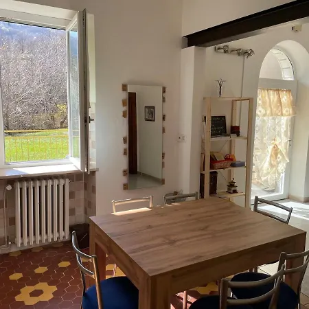Casa Camposelvatico * Valdina